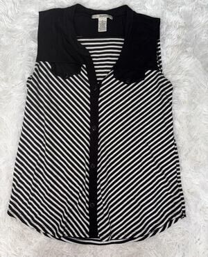 Belah & Codey M Black/white Striped Sleeveless Top. Pretty, Soft, Comf.